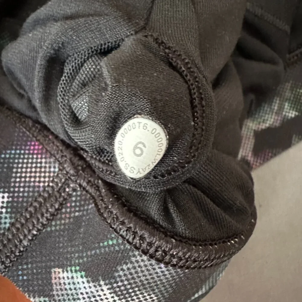 Lululemon Energy Bra Activate Pink Black Floral Multi Size 6